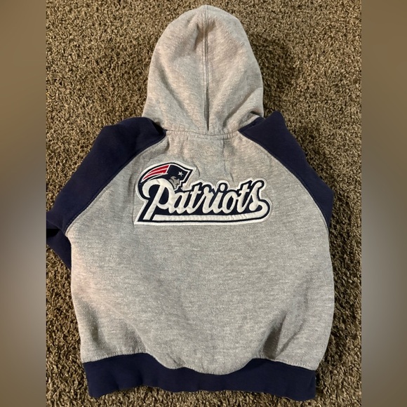 NFL Gray and Navy Kids Hoodie with Red Accents Patriots - Picture 3 of 3
